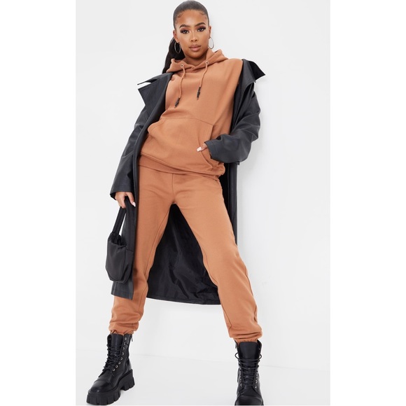 Pretty Little Thing Tan High Waist Wax Toggle Joggers - Picture 1 of 14